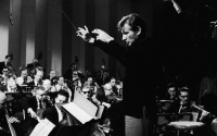 Leonard Bernsteins 100. Geburtstag prägt Klassik-Charts