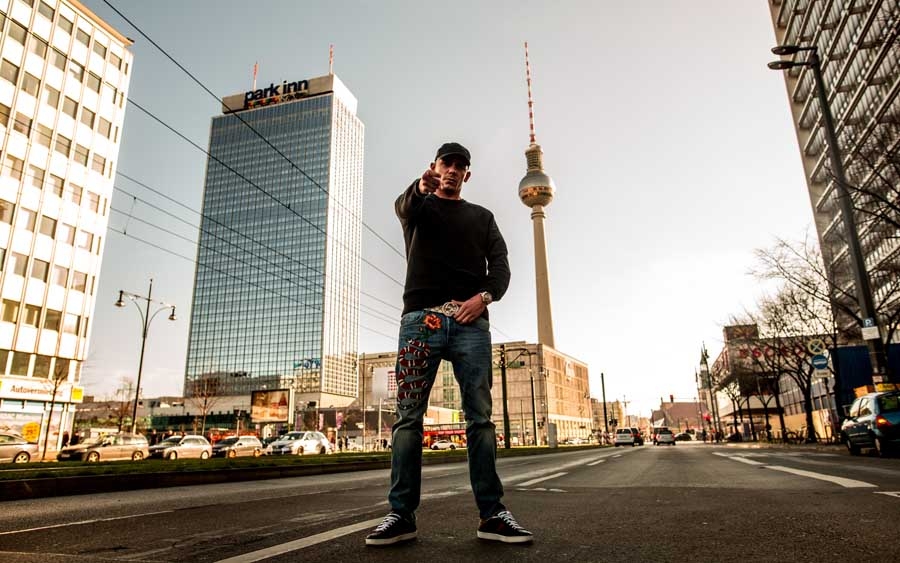 Rapper Capital Bra dominiert Offizielle Deutsche Charts