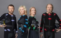 Offizielle Deutsche Charts: Kultbands ABBA und Iron Maiden starten grandios